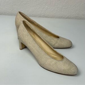 Stuart Weitzman Women’s Chic Classic Linen Round Toe Pumps in Oatmeal Size 7.5
